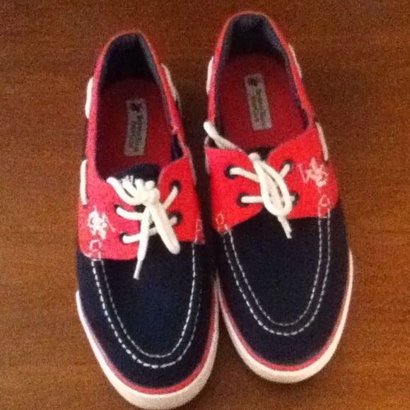 Basically new boat shoes!