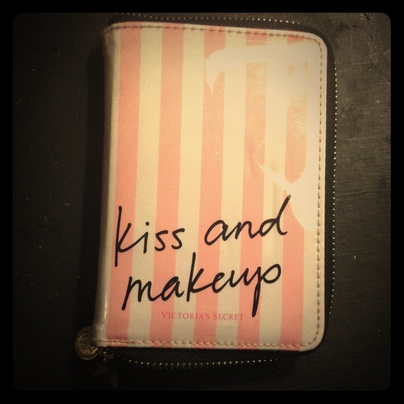 Victoria secret make up brush set