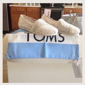 TOMS