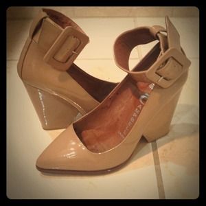 Jeffrey Campbell Shoes - Jeffrey Campbell Nude Ankle Strap Buckle Heel Jeffrey Campbell Shoes - Jeffrey Campbell Nude Ankle Strap Buckle Heel