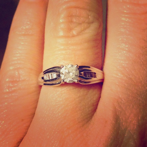 Diamond ring