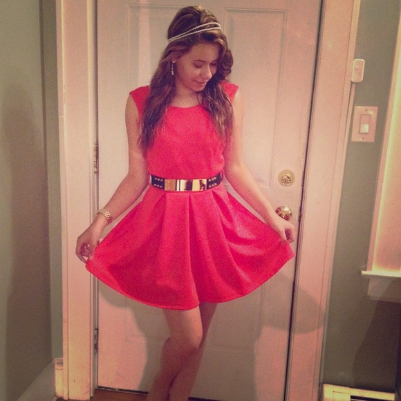 Coral open back dress by MALLOY!! - Picture 1 of 3