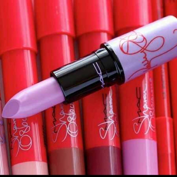 👍✅!M.a.c LipStick limited "Color" dodge girl