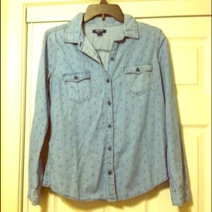 Anchor Chambray Button Down | 👌