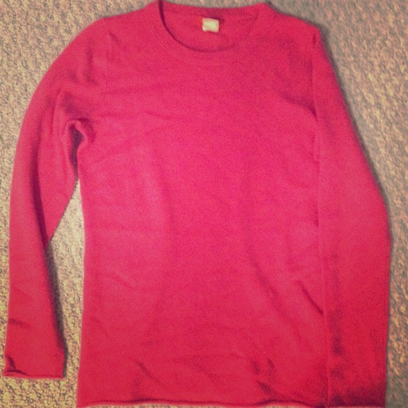 J Crew 100% cashmere sweater in pink!