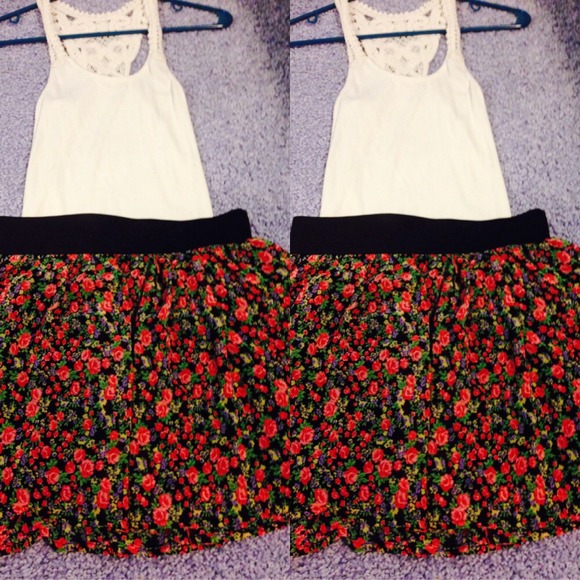 Forever 21 skirt🌴