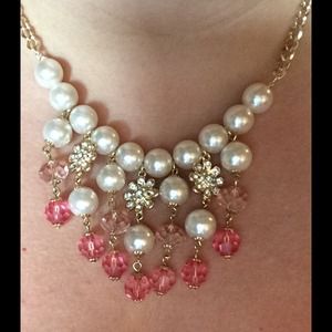 Betseyville Betsey Johnson necklace