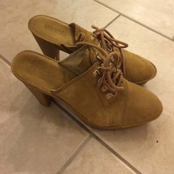 MICHAEL Michael Kors Shoes - MUST GO!!! Michael Kors heeled suede bootie NWOT