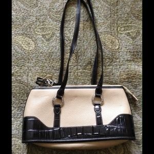 LOWERED PRICE! Brighton Shoulderbag