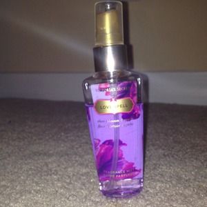 VS love spell fragrance mist
