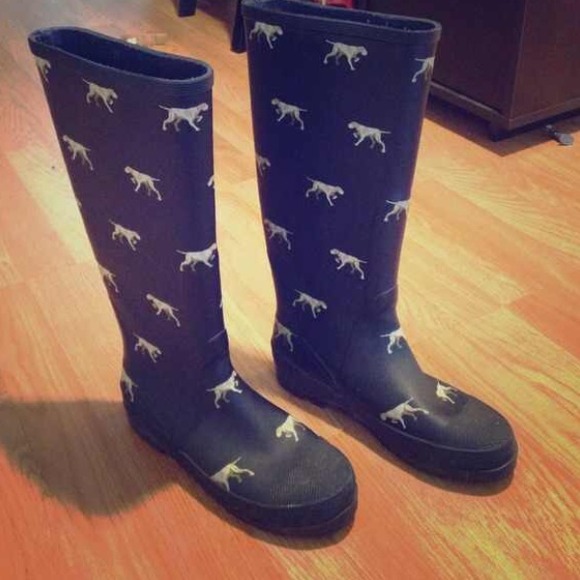 rain boots