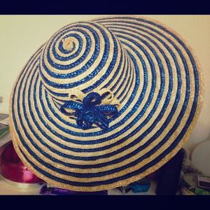 Strew hat bought when I was Mexico