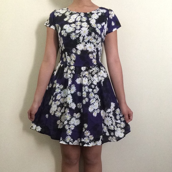 Floral daisy dress purple