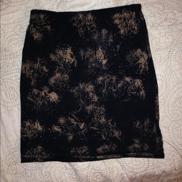 ❌TRADED❌Obey brand bodycon skirt
