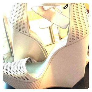BCBG Maxazria Austin Wedges