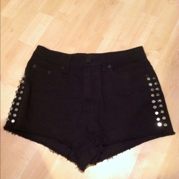 High rise black shorts
