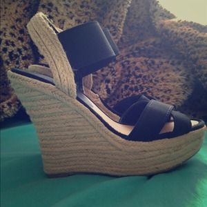 Black wedges ~ 6.5