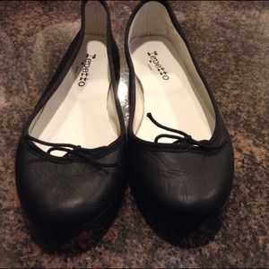 Repetto Black Loafers/Flats