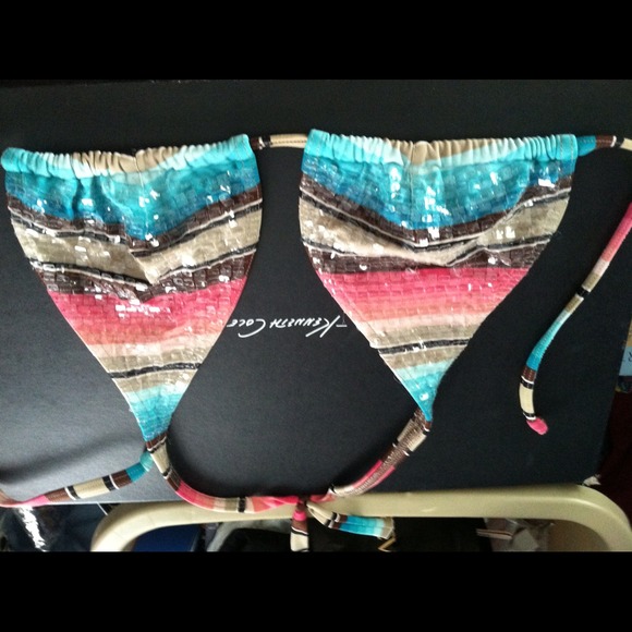 Vix bathing suit