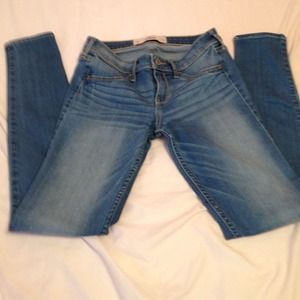 Hollister skinny jeans