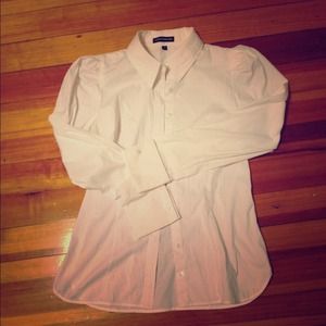 CLOSET CLEAR OUT!  button down with fab details!