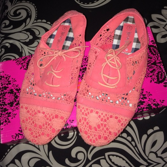 Crochet Pink Oxfords