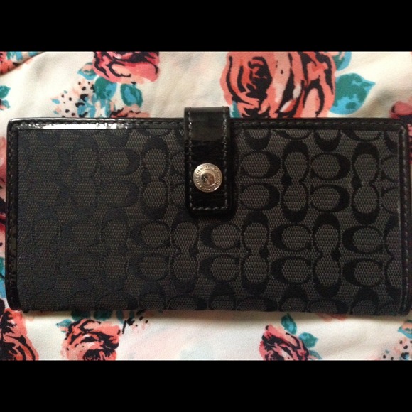 Coach Clutches & Wallets - 🚫SOLD! Coach Signature Slim Checkbook Wallet