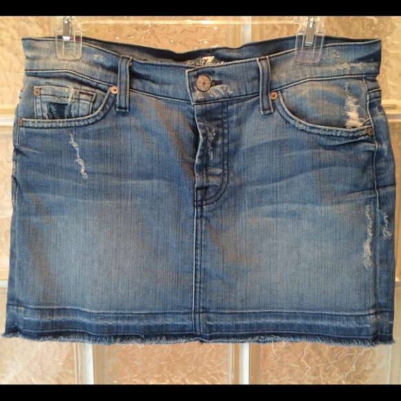 7 for all Mankind distressed denim mini - size 26