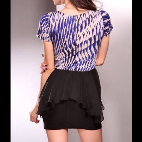 SOLD🚫REDUCED from 30! 🌟Sexy Ruffle Blue Dress - Picture 4 of 4