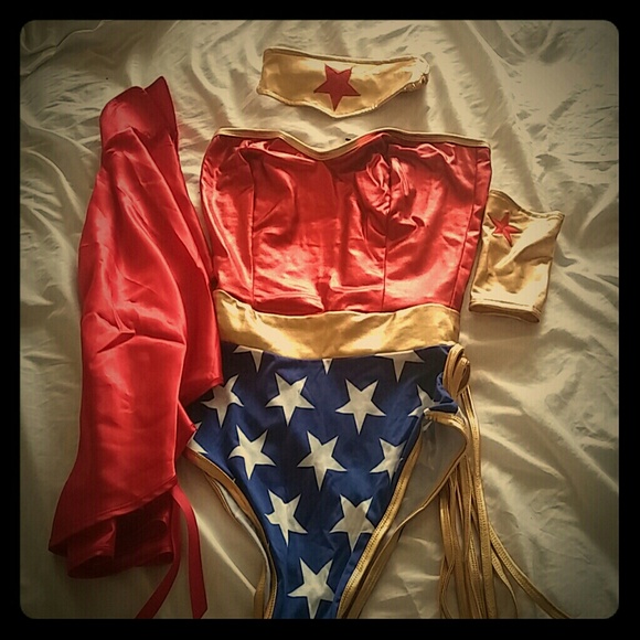 Costume