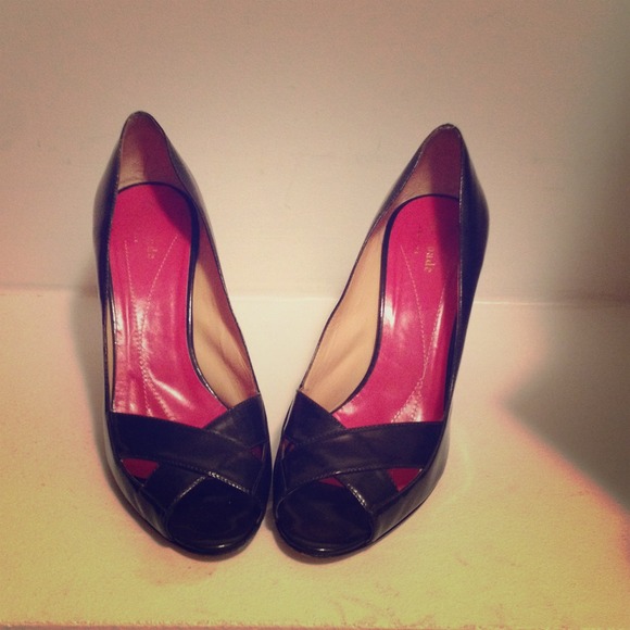 kate spade Shoes - 💜💯%Authentic Kate Spade Grn Patent  Pumps