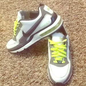Women's Nike Airmax 6.5Y WhiteGrayNeon Shoes