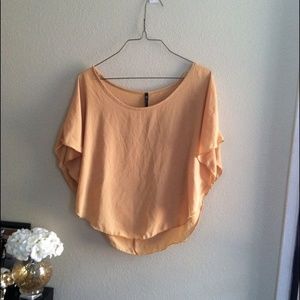 Love culture flowy shirt‼️SOLD‼️