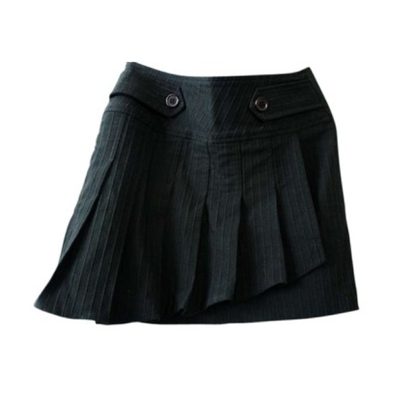 LIKENEW Pleated Asymmetrical Mini Skirt - Picture 1 of 3
