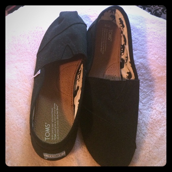 Black Toms