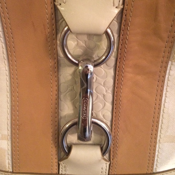 Coach handbag - Picture 2 of 3