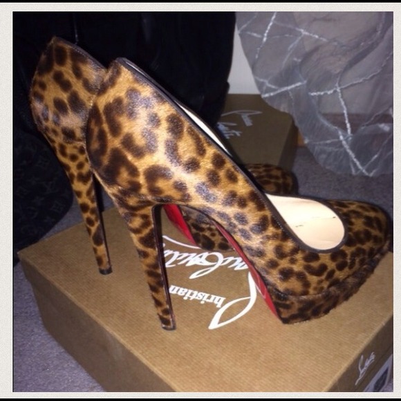 ❌SOLD❌Christian Louboutin Heels