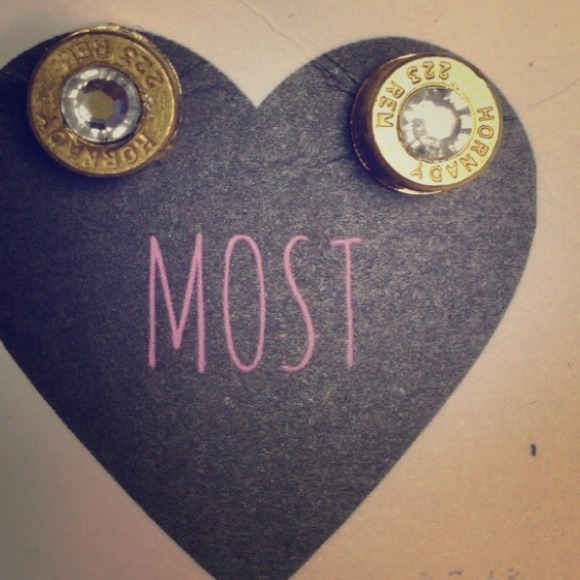 Bundle - Picture 2 of 3