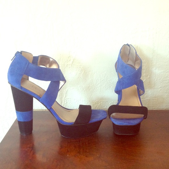 BCBG Paris Heel