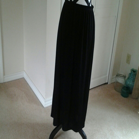 Black long skirt