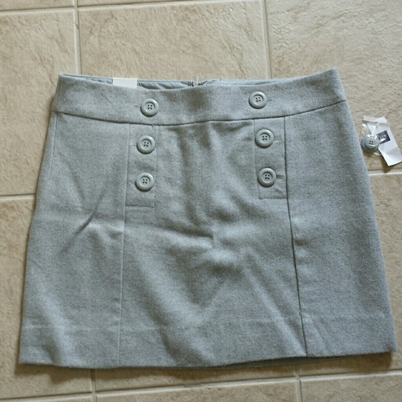 BRAND NEW Gap polyester gray skirt