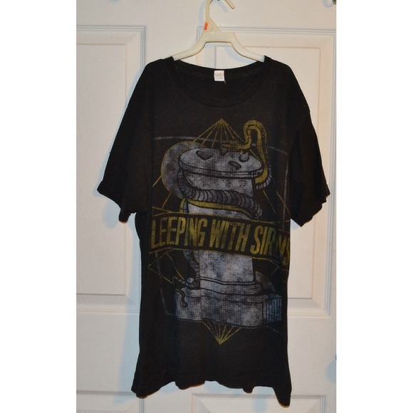 Sleeping With Sirens t-shirt - Picture 2 of 2