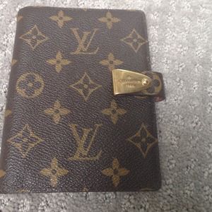 Authentic Louis Vuitton mini notebook holder.