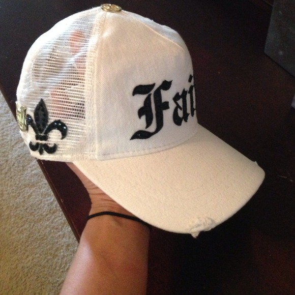 Faith Conexxion hat NWT