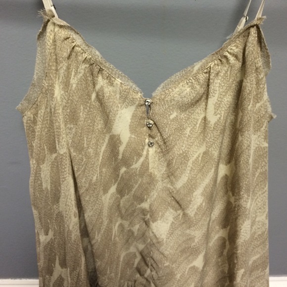 Vera wang tank top *NWOT* - Picture 4 of 4