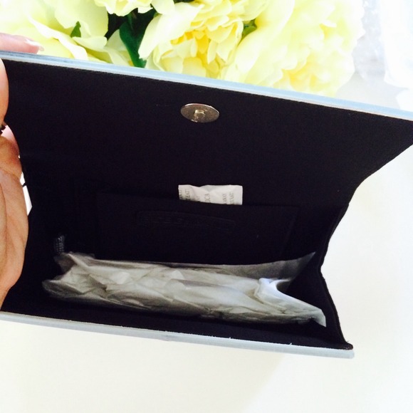 🎀🎉HOST PICK🎉✨new! Bcbg clutch purse - Picture 4 of 4