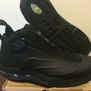 Nike Foamposite Max Blk on Blk-Antracite