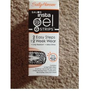 Sally Hansen salon insta gel strips