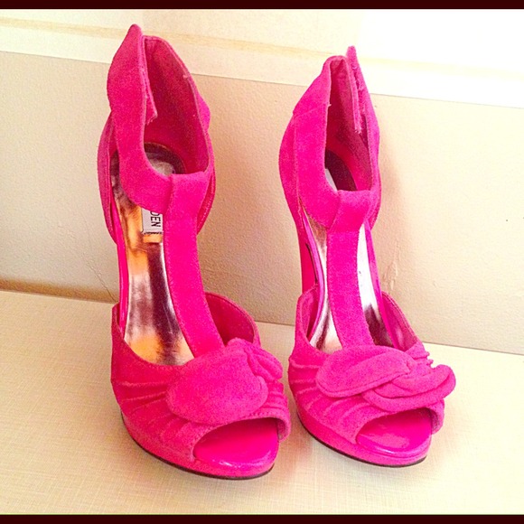 Hot Pink Suede Steve Madden Platforms 9M