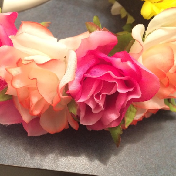 Claire's Accessories Floral Garland Headband From Claires Poshmark